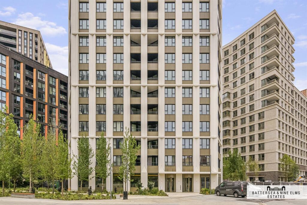 Apartment in London - More