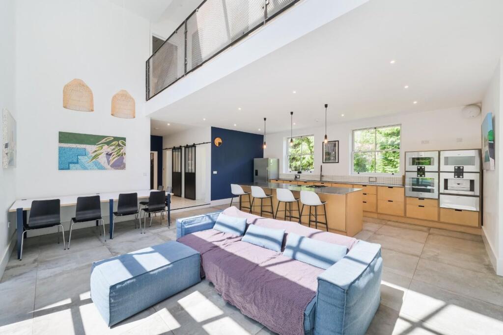 Chapel Road, Tadworth, KT20 - View 4