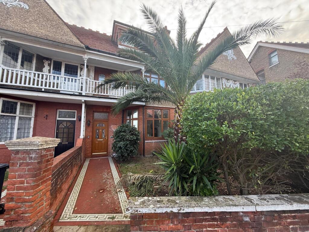 6-bed terraced on Prices Avenue, Margate, CT9 2NS, £425,000