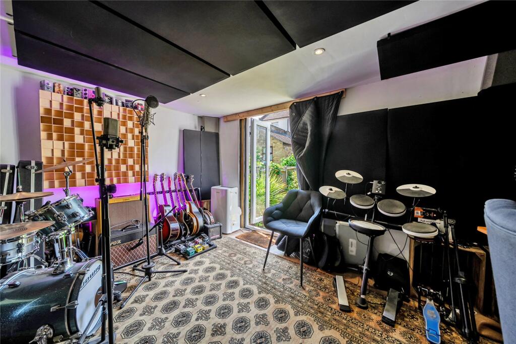 House in London, New Beckenham - More