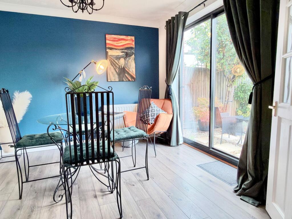 House in Tewkesbury, Priors Park - View 5