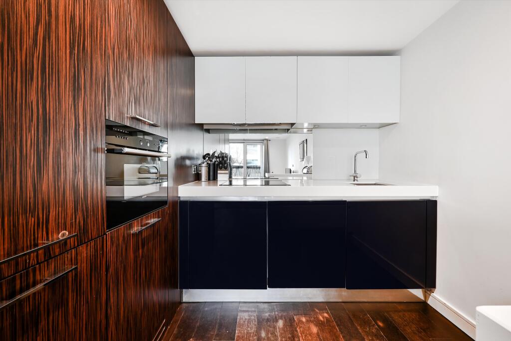 Apartment in London - View 5