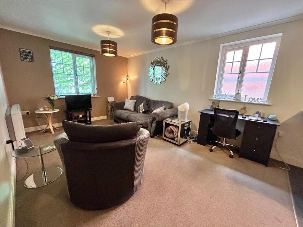 31 Burnage Lane, Burnage photo 2