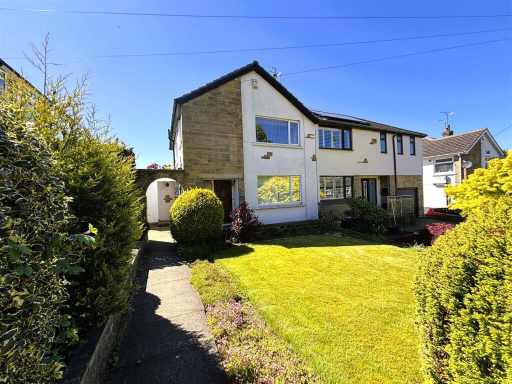 Main image of property: Halifax Road, Brighouse HD6