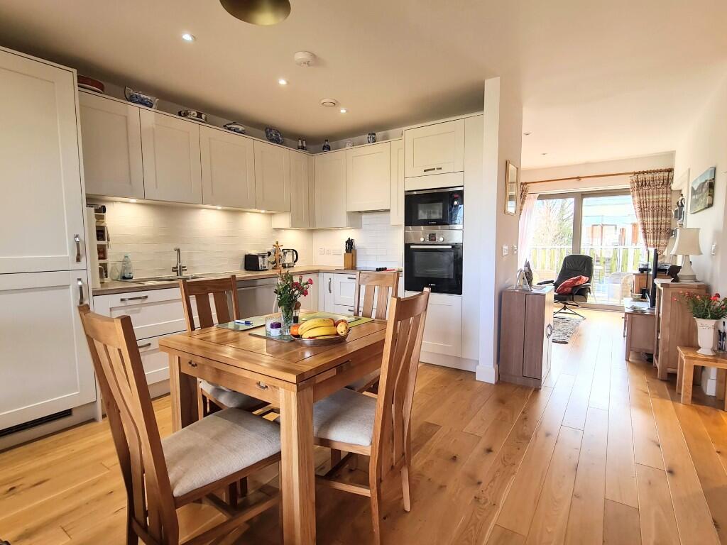 Cirencester Road, Tetbury, Gloucestershire, GL8 photo 4
