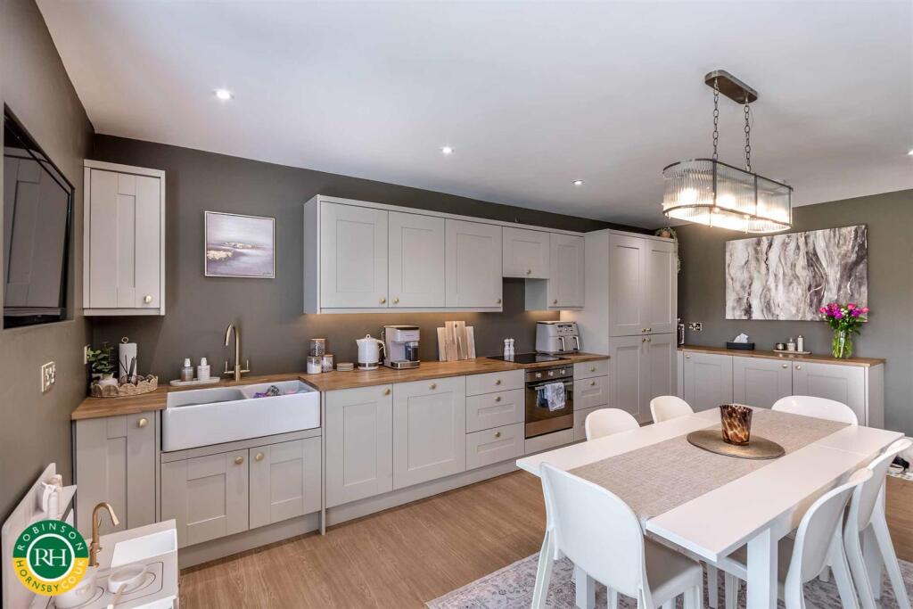 House in Doncaster, Tickhill - View 5