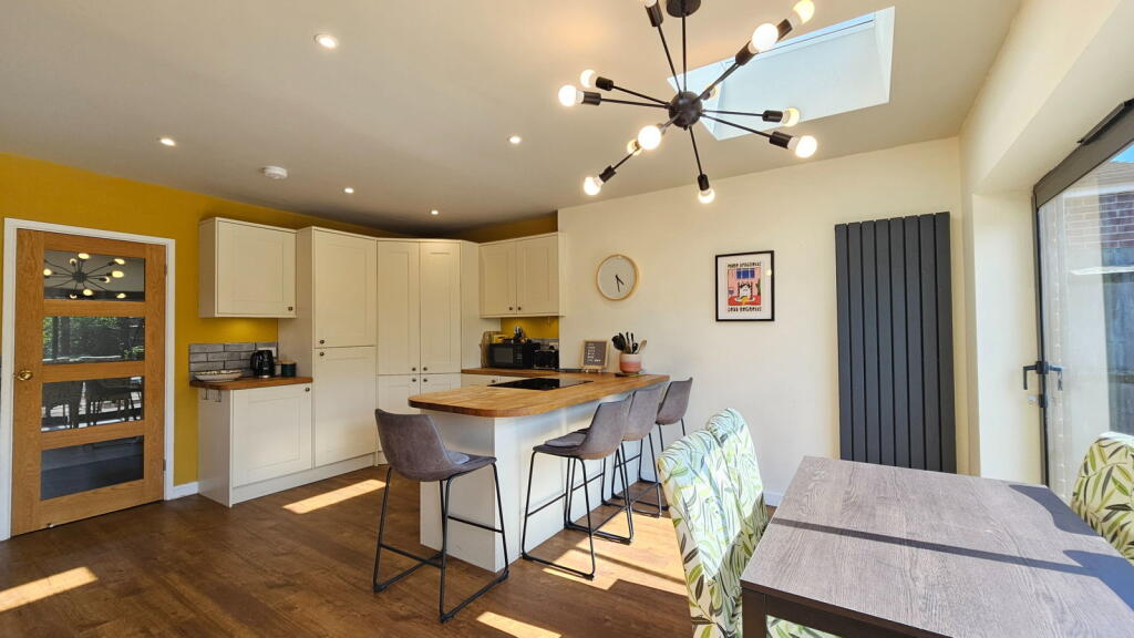 House in Newbury, West Fields, Wash Common - View 3