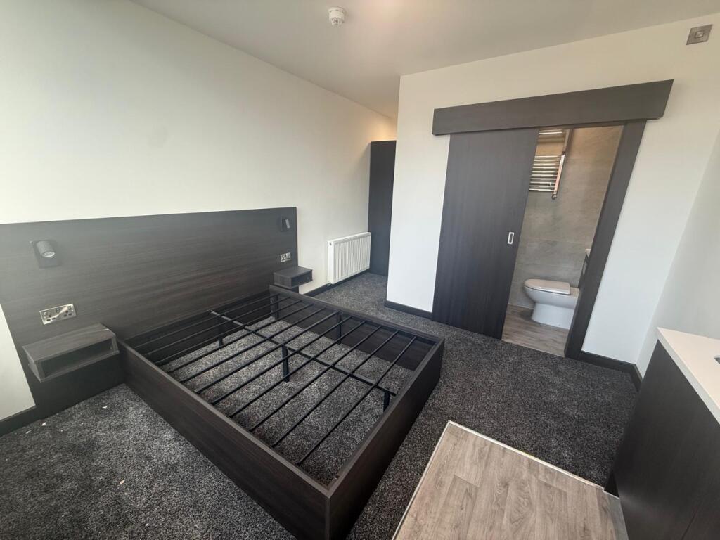 Apartment in Nottingham - View 4
