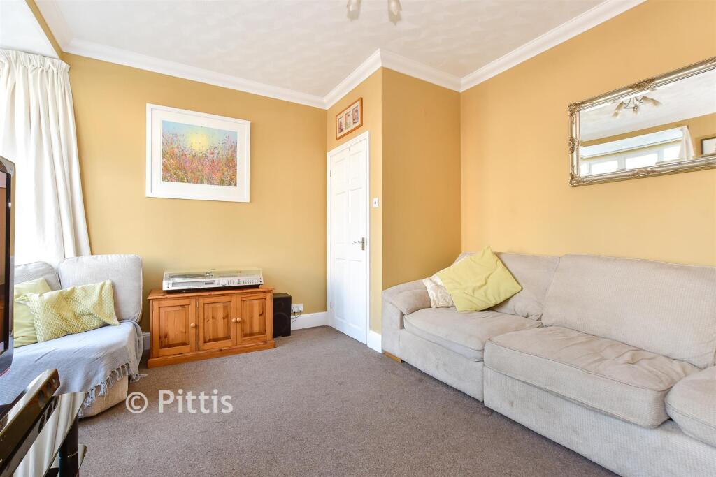 Victoria Road, Sandown, Isle of Wight - View 5