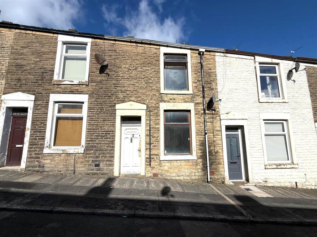 Main image of property: 10 George StreetGreat HarwoodLancashire