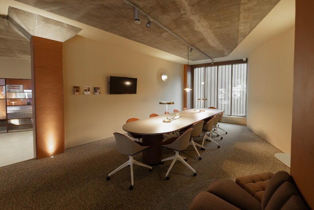 Main image of property: Monocle, 184 Ferensway, Hull, East Riding Of Yorkshire, HU1