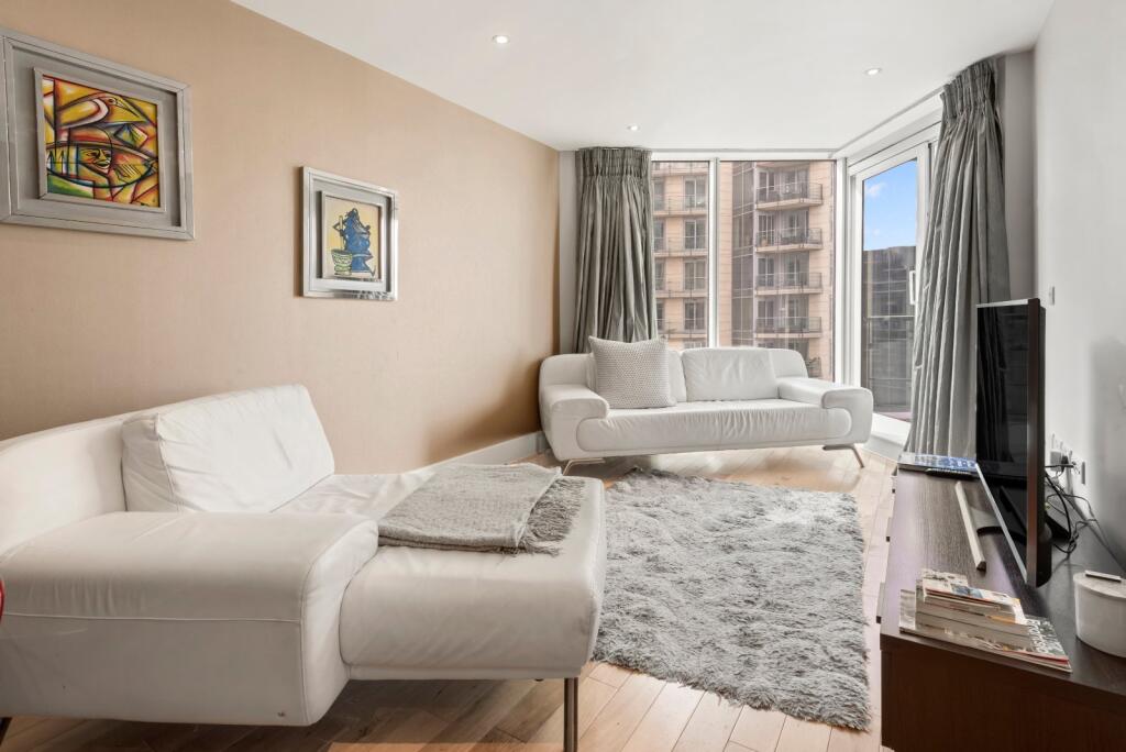 Apartment in London - View 2
