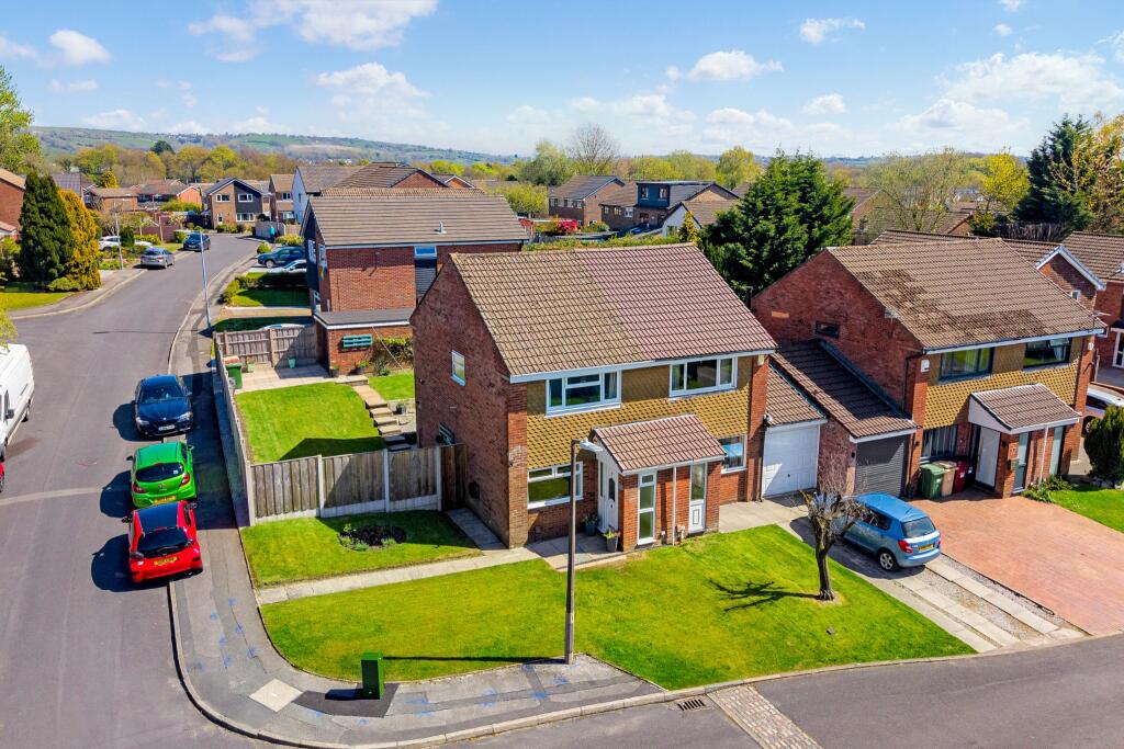 13 Lakenheath Drive, Bolton, BL1 7RJ