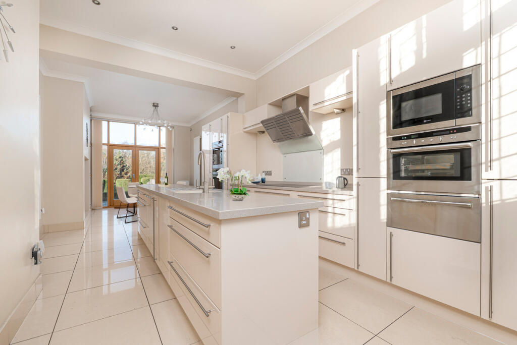 Additional image 5 of Hartopp Road Sutton Coldfield, Birmingham, B74 2RE