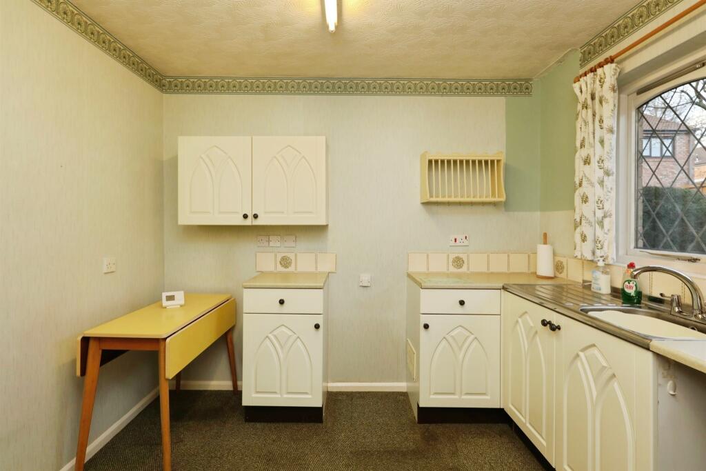 Peakes Croft, Bawtry, Doncaster photo 3