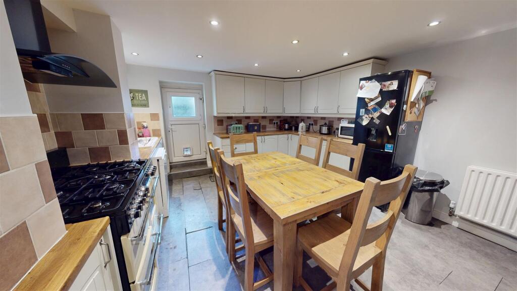 House in Shipley - View 5