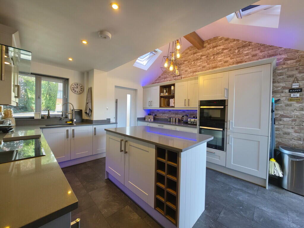 Spey Drive, Kidsgrove, Stoke-on-Trent photo 4