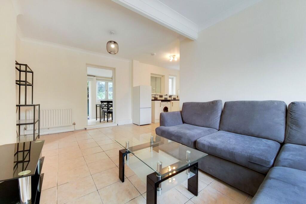 House in Ilford - View 2