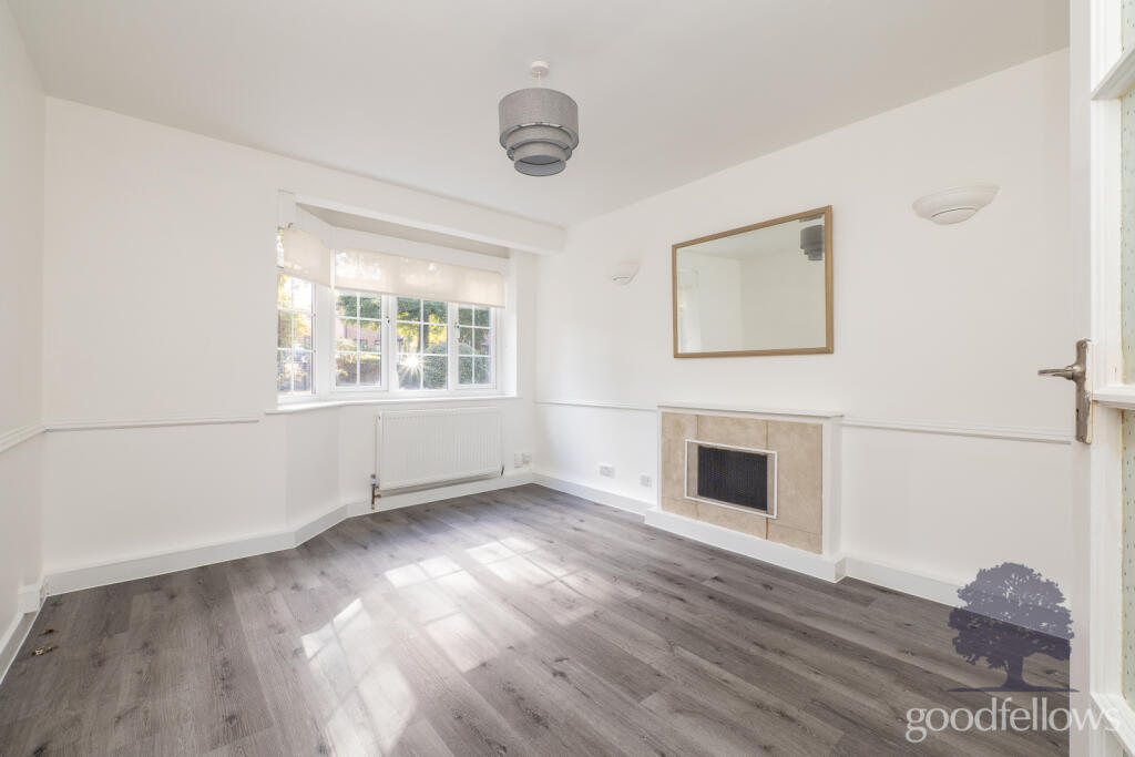 Apartment in Sutton - View 2