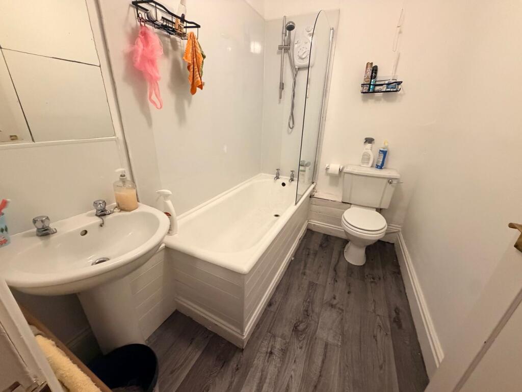 Apartment in Sunderland - View 5