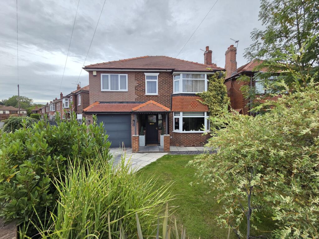 Main image of property: North Close, Royston, S71