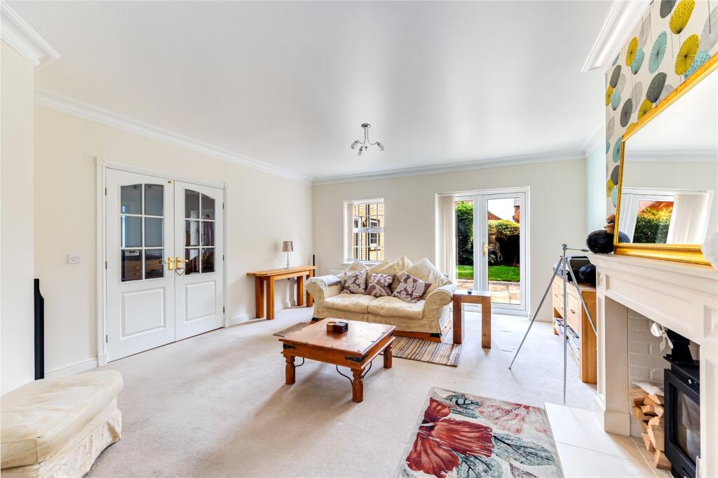 Oakley Rise, Wilstead, Bedfordshire, MK45 photo 2