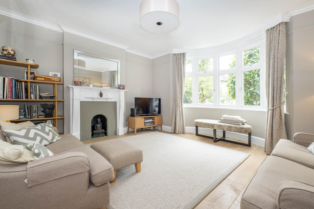 St. Matthew's Avenue, Surbiton, KT6 photo 2