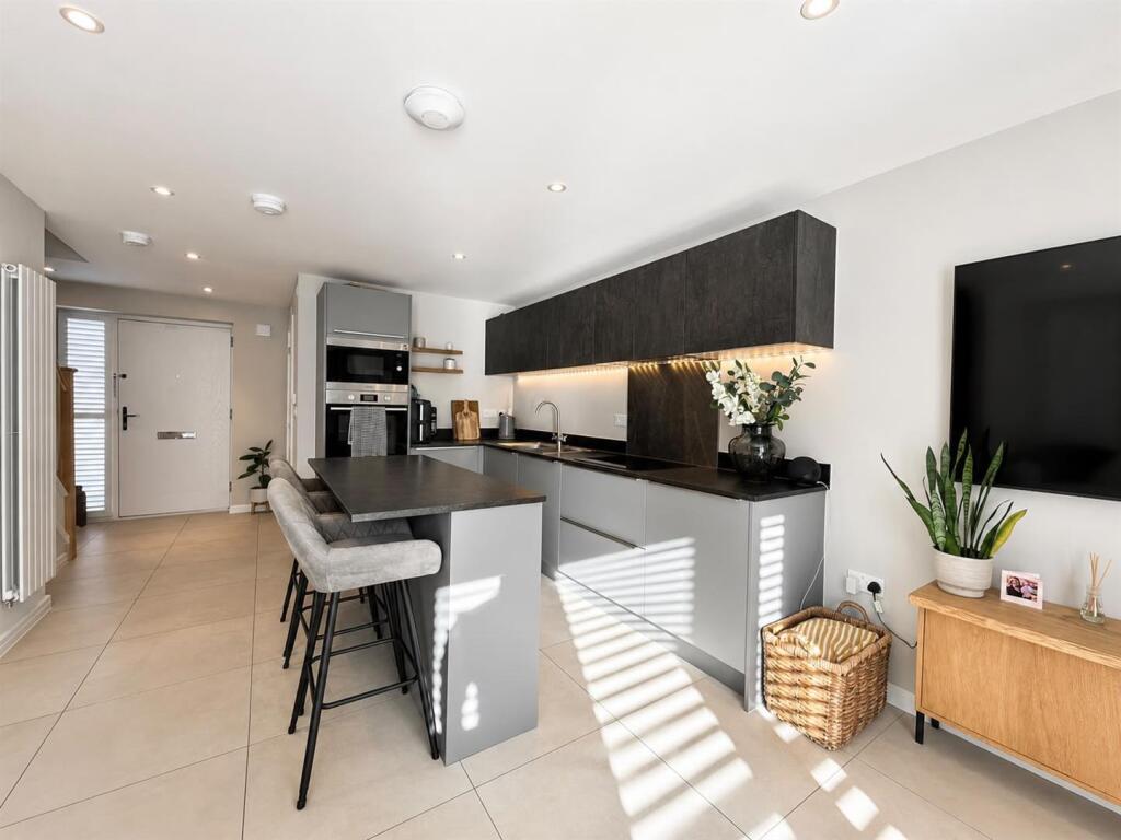 House in Leicester - View 5