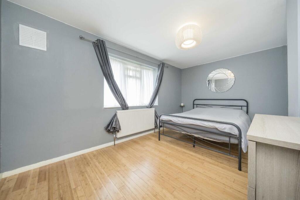 House in London - View 4