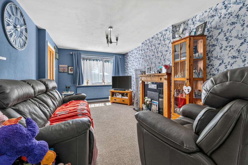 Birkdale Close, Grantham, Lincolnshire - View 2