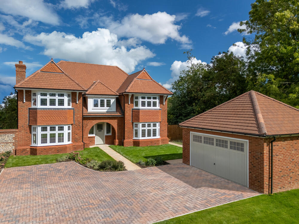 Main image of property: Cuxham Road,
Watlington,
Oxford,
OX49 5LZ