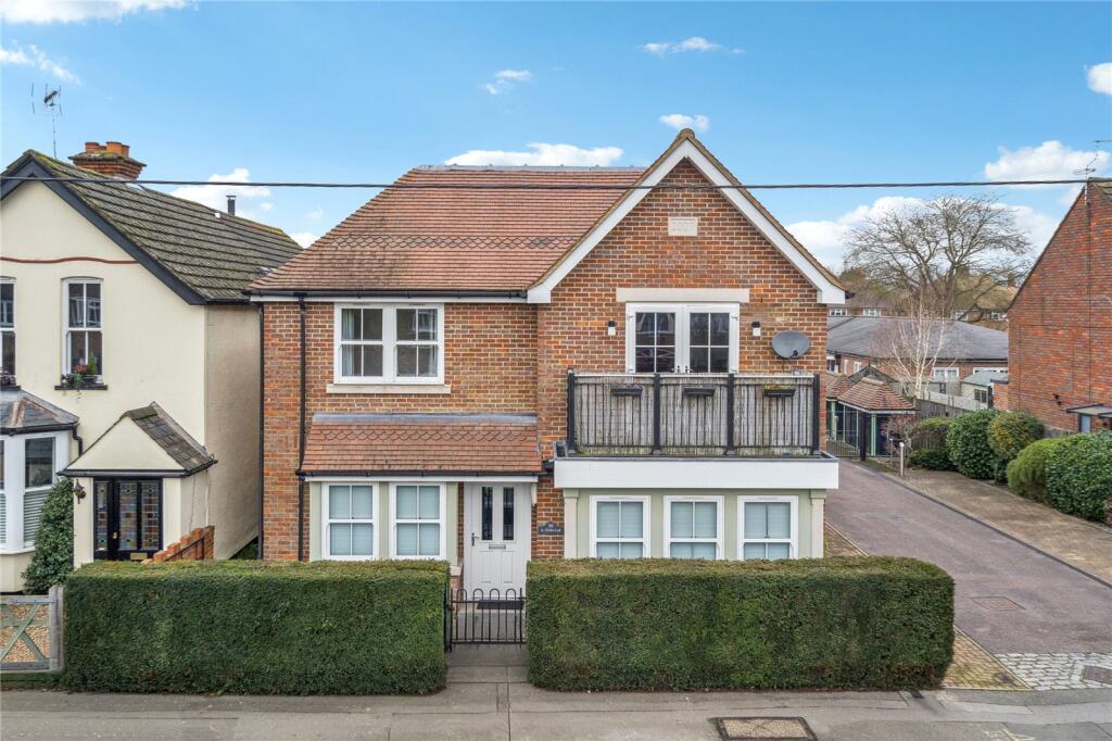 Main image of property: Dedmere Road, Marlow, Buckinghamshire, SL7