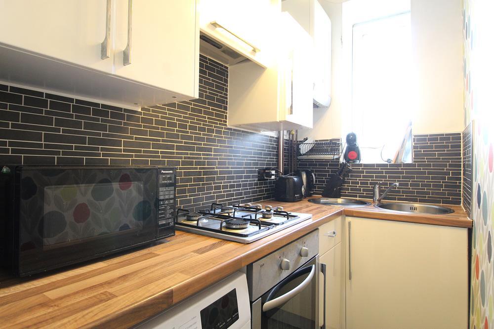 Apartment in Aberdeen, Gilcomston, Rosemount and Mile End - View 4