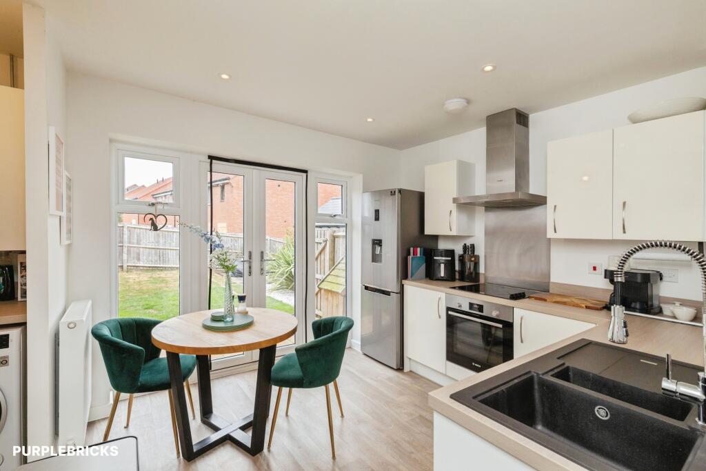 House in Keynsham, Bath and North East Somerset - More