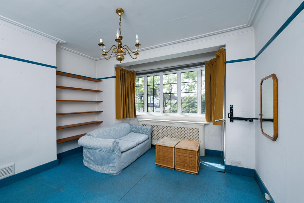 House in London - View 5
