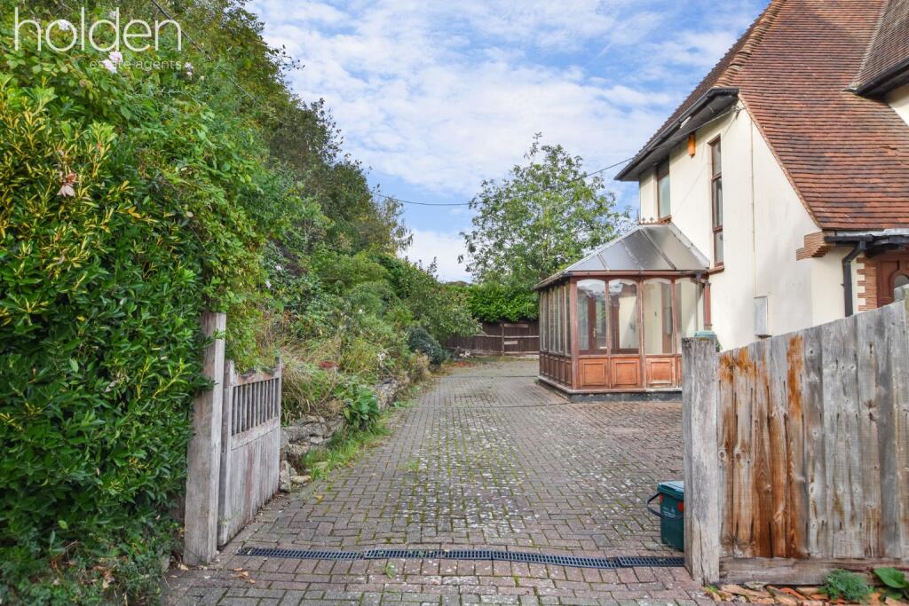 House in Maldon - View 5