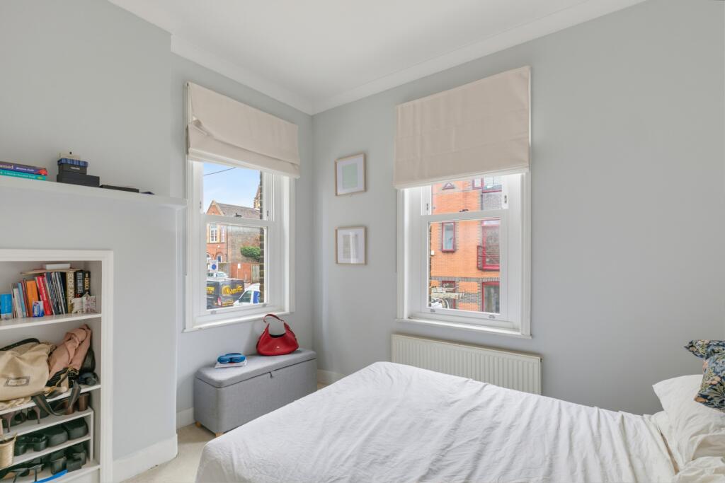 Apartment in London - View 5