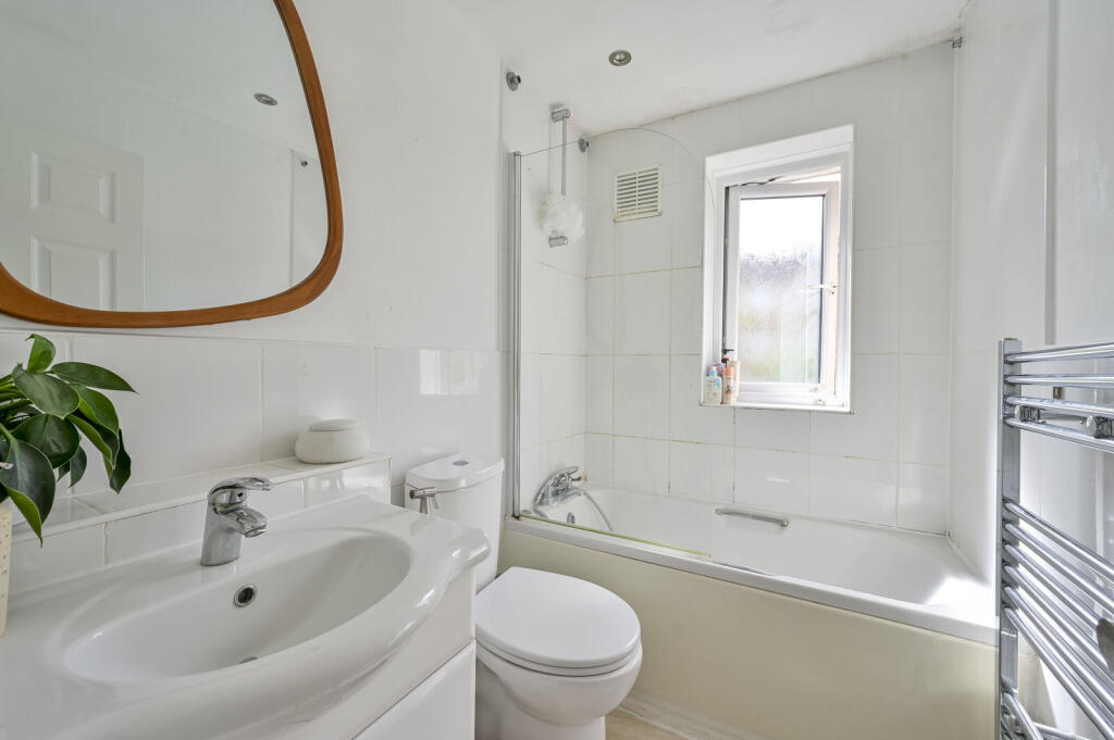 House in London, Wandsworth - View 5