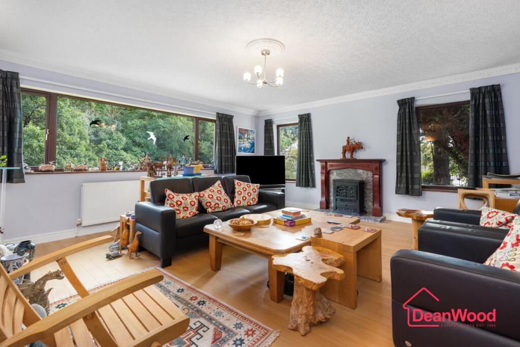 House in Union Mills, Middle - View 5