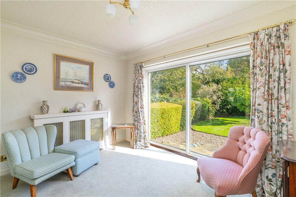 House in Bradford, Menston - More