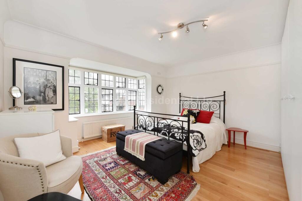 Apartment in London - View 4