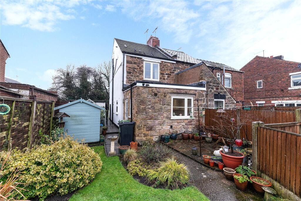 2-bed terraced on Whitemoor Hall, Whitemoor Lane, Belper, Derbyshire, DE56, £250,000