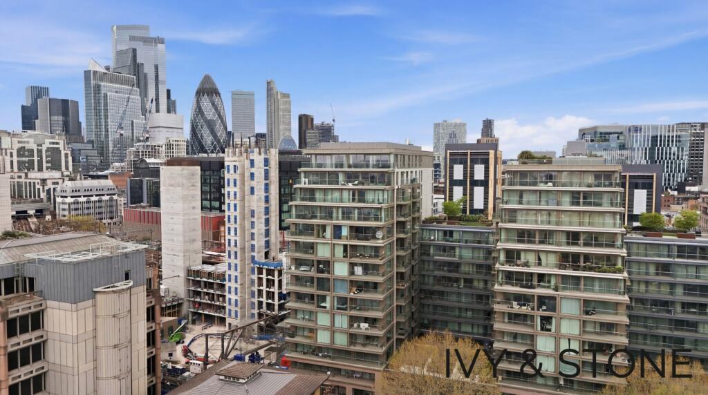 Apartment in London, East Smithfield, Whitechapel - More
