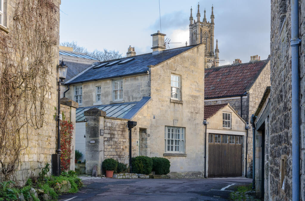 Main image of property: Upper Lansdown Mews, Lansdown, BA1