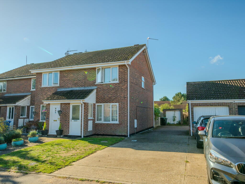 Main image of property: Crowhurst Close, Carlton Colville, Lowestoft, Suffolk, NR33 8SB