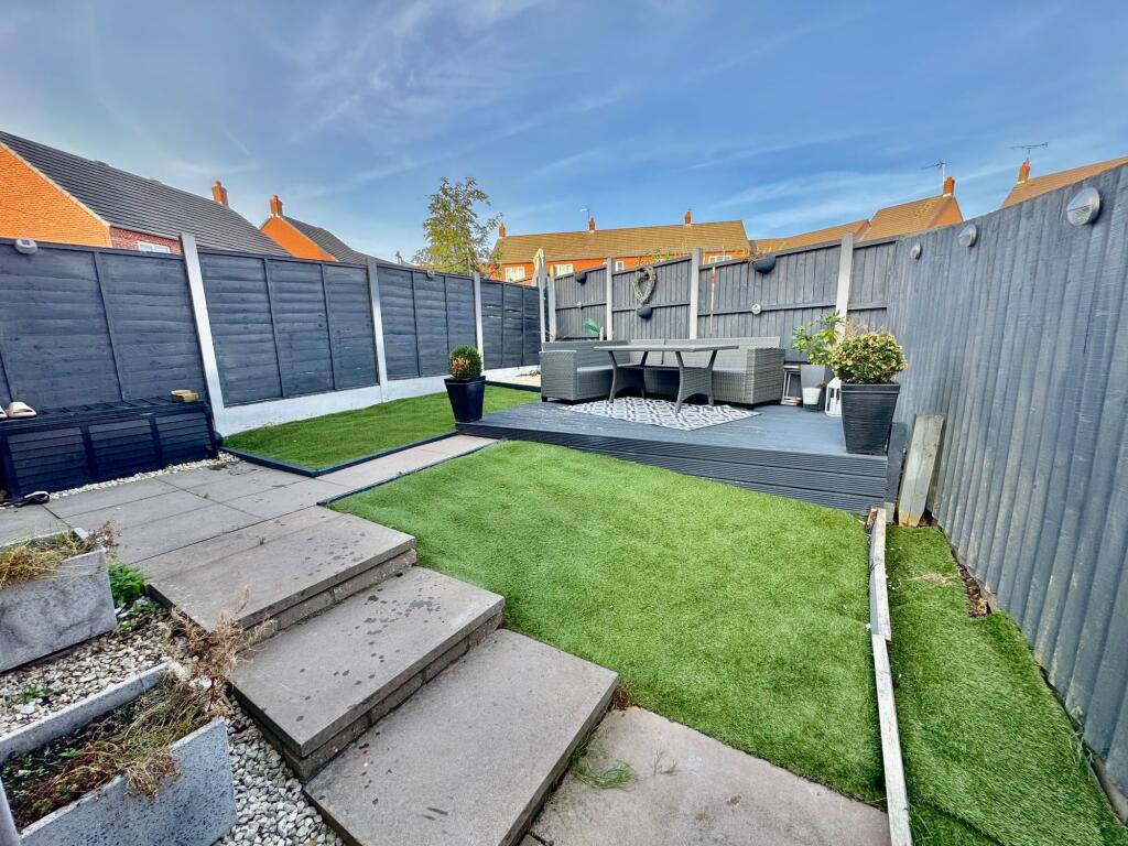 3-bed terraced on Cypress Way, Nuneaton, CV10, £225,000