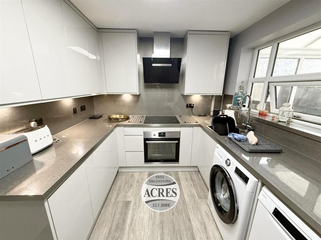 Additional image 3 of Gunstock Close, Streetly, Sutton Coldfield