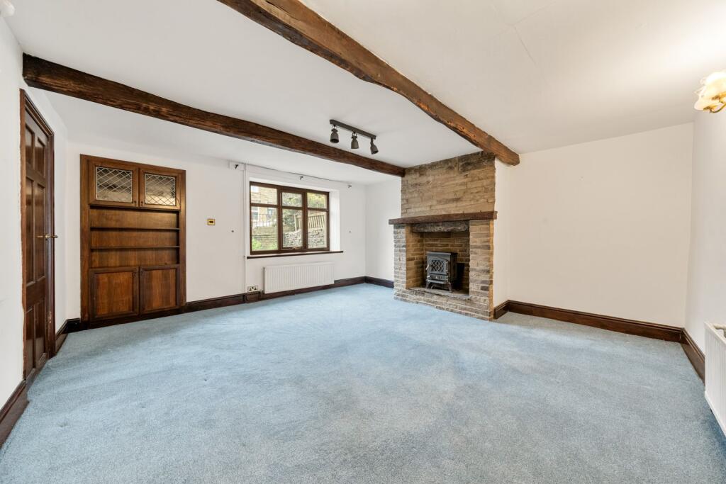 House in Huddersfield - View 5
