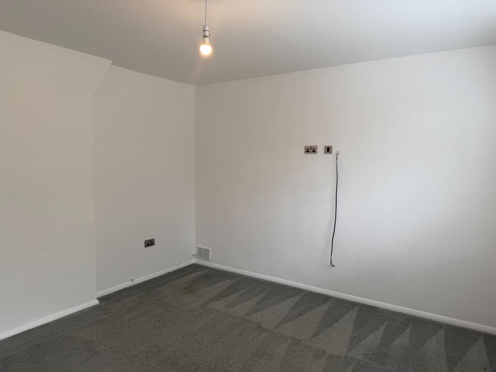 House in Dartford - View 5
