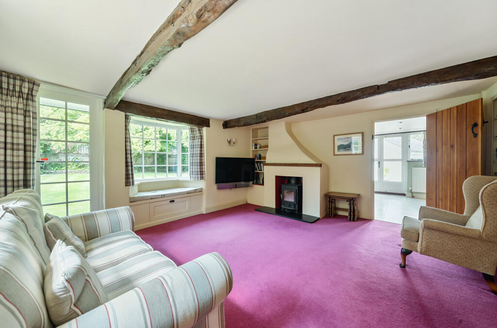 House in New Forest, Burley - More